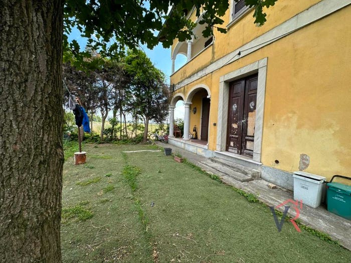 Appartamento trilocale in vendita in Via IV Novembre, Centro, Lograto