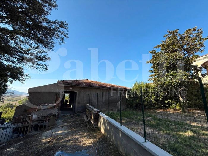 Casa con 5 locali in vendita in Centro, Terricciola