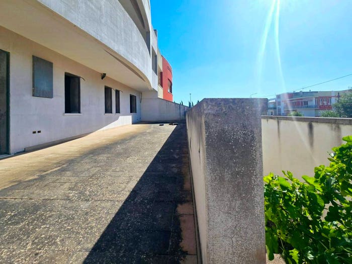 Casa quadrilocale in vendita in Via Provinciale Collepasso, Centro, Parabita