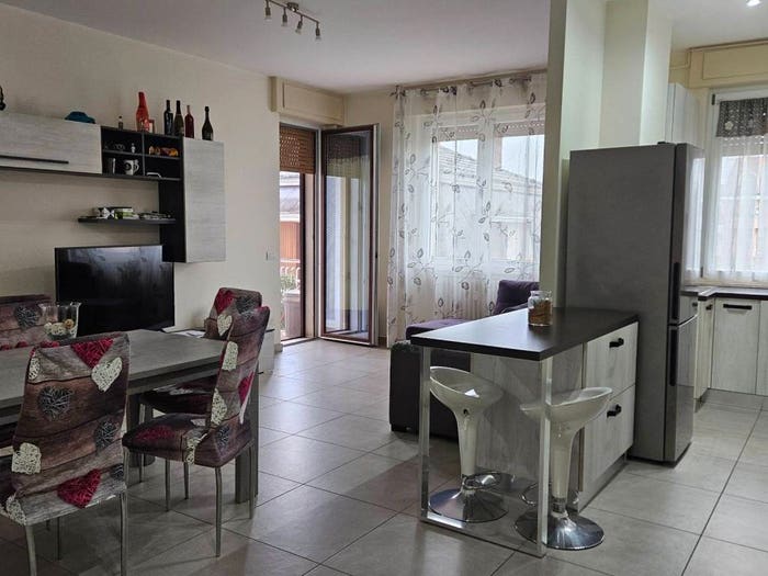 Appartamento bilocale in affitto in Via Sempione, Centro, Oleggio