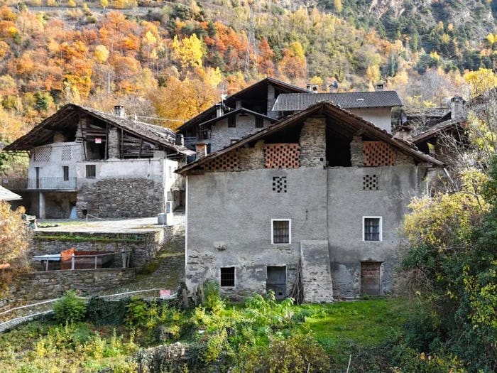 Casa con 6 locali in vendita in Frazione Pont d'Ael, Aymavilles