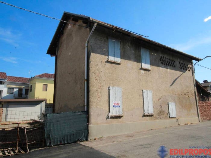 Casa trilocale in vendita in Via Brianza, Centro, Cogliate