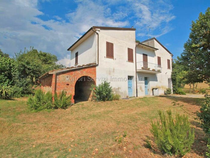 Casa con 6 locali in vendita in via di torrita, Montepulciano