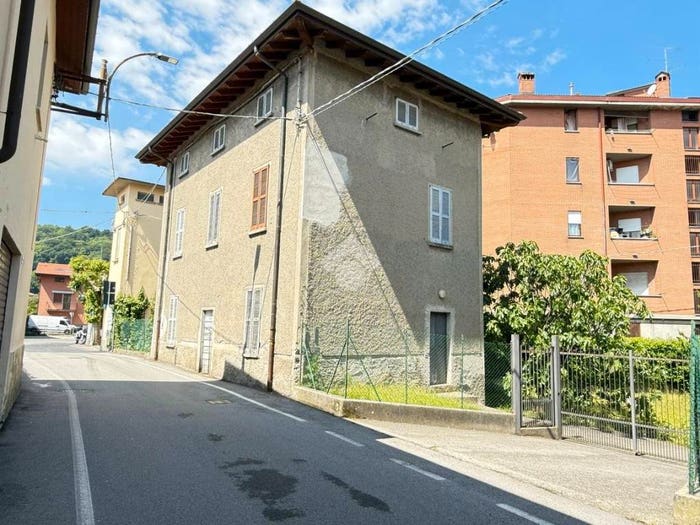 Casa quadrilocale in vendita in Via Canova, Canova San Zeno, Olgiate Molgora