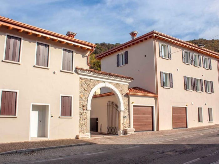 Appartamento quadrilocale in vendita in Via Montedenno, Mompiano Costalunga, Brescia