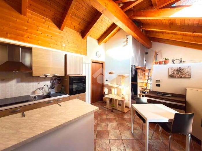 Appartamento bilocale in vendita in Via marchini francesco, Centro, Giaveno
