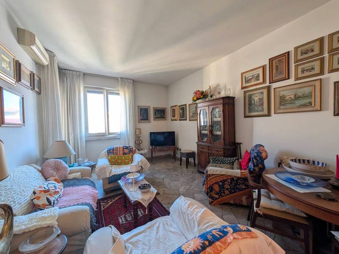 Appartamento quadrilocale in vendita in Via Giuseppe Tartini, Novoli, Firenze