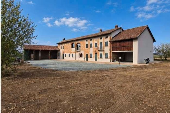 Casa con 6 locali in vendita in San Salvatore Monferrato