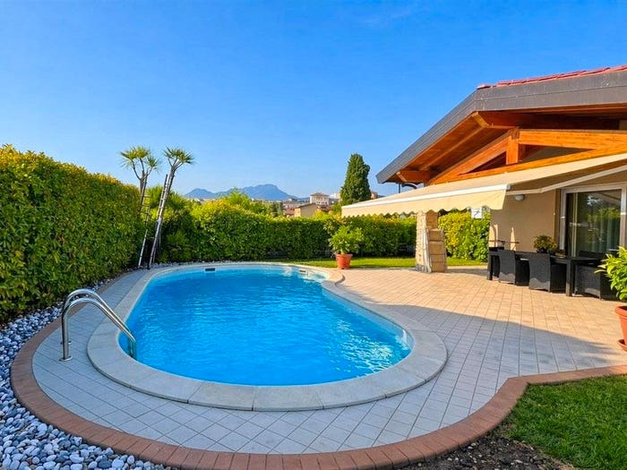 Casa con 5 locali in vendita in Solarolo, Manerba del Garda