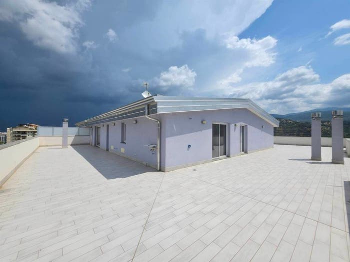 Appartamento con 6 locali in vendita in Viale Parco, Mancini, Cosenza