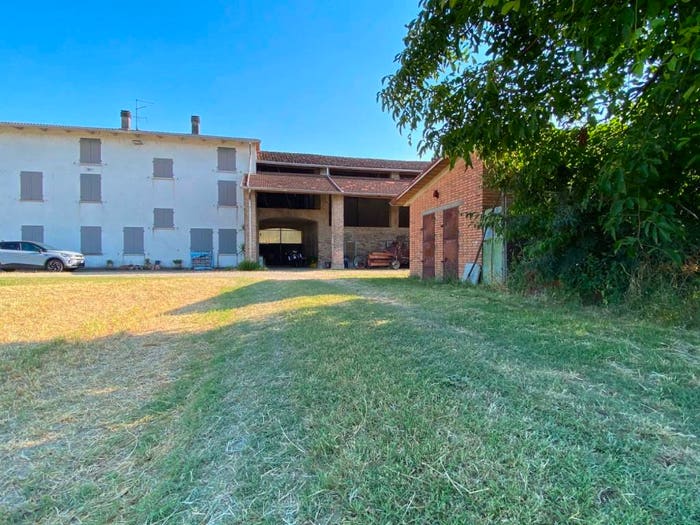 Casa con 6 locali in vendita in Strada di Mezzo, San Secondo Parmense