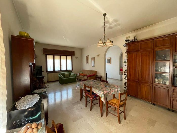 Appartamento quadrilocale in vendita in Viale dell'Appennino, San Martino in Strada, Forlì