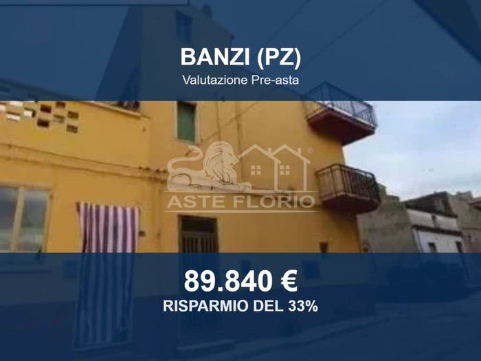 Casa quadrilocale in vendita in Via Nino Bixio, Banzi