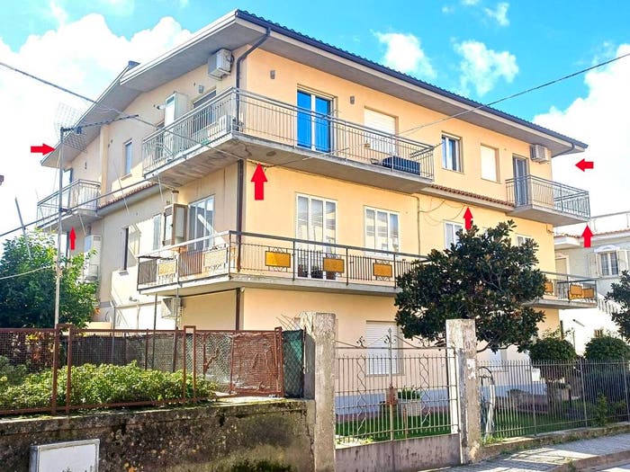 Appartamento con 6 locali in vendita in Via Armando Diaz, Centro, Stalettì