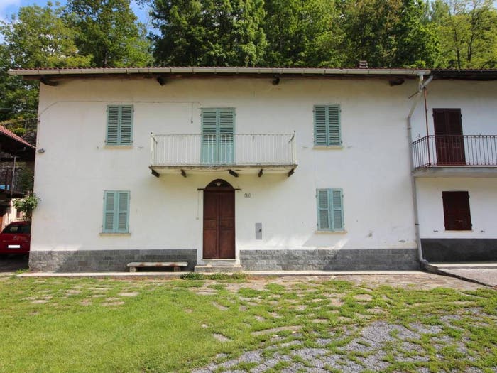 Casa con 5 locali in vendita in Strada Cusina, Igliano