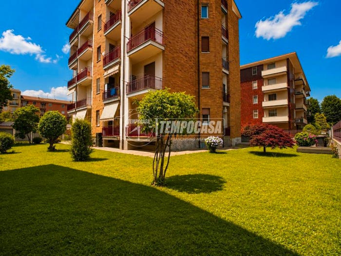 Appartamento trilocale in vendita in Via Giovanni Battista Bazzoni, San Rocco, Novara