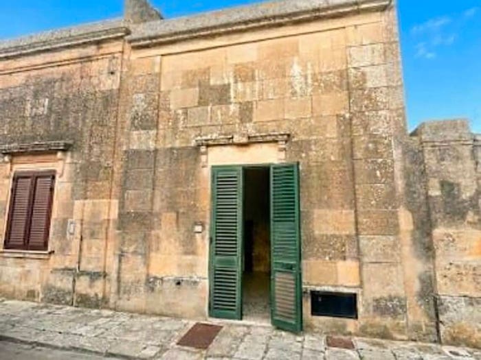 Casa con 5 locali in vendita in Via Giacomo Comi, Corigliano d'Otranto
