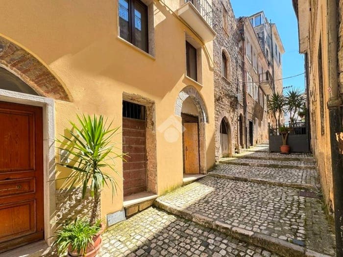 Appartamento quadrilocale in vendita in Via San Giogio, Centro, Priverno