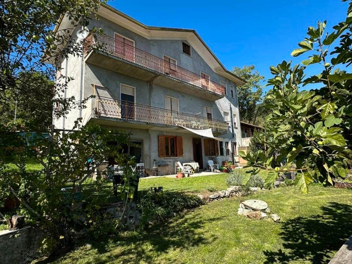 Casa con 6 locali in vendita in Via San Francesco, Greccio