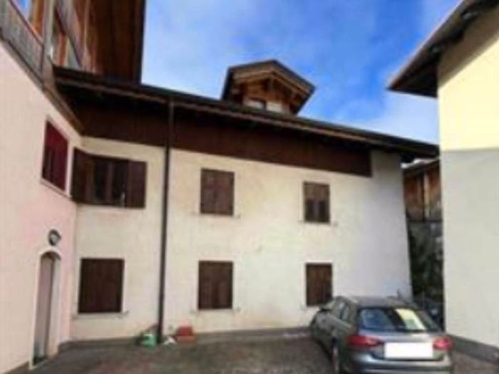 Appartamento trilocale in vendita in Via del Lancillotto, Crocetta, Modena