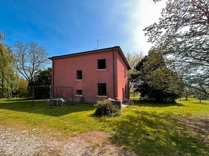 Casa con 6 locali in vendita in Via Conserva, Frazioni di Molinella, Molinella