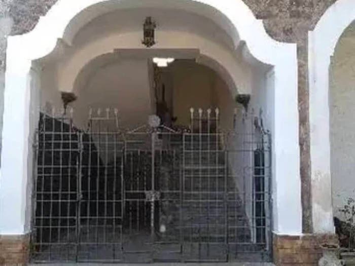 Casa con 6 locali in vendita in Via Rotoli, Camigliano