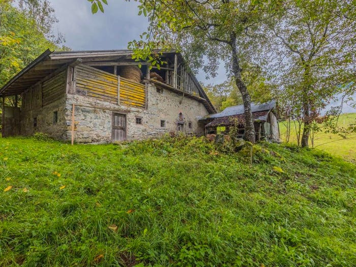 Casa quadrilocale in vendita in Strada Statale del Caffaro, Borgo Lares