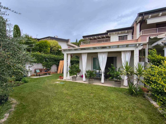 Casa con 6 locali in vendita in Centro, Padenghe sul Garda