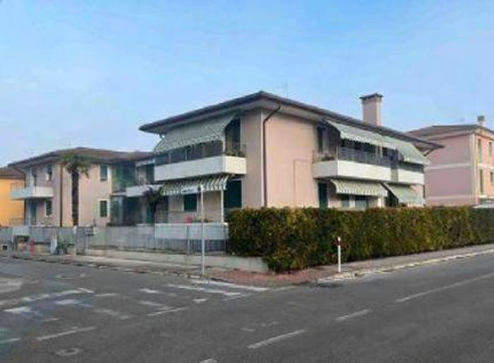 Appartamento trilocale in vendita in Via Della Pace, Piove di Sacco