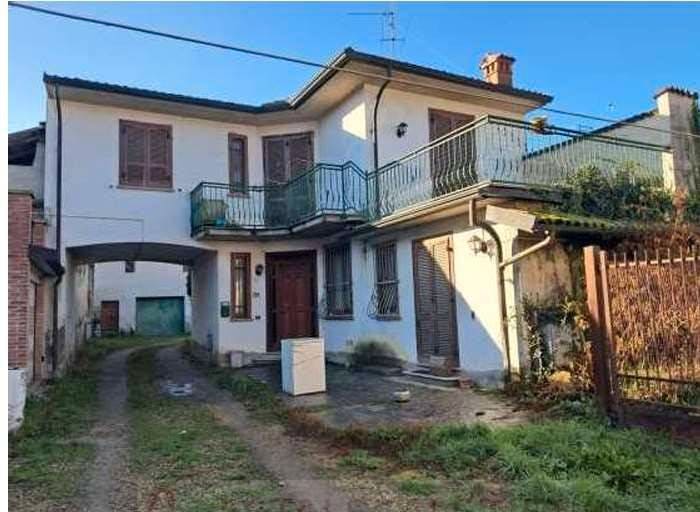 Appartamento con 6 locali in vendita in Via Agostino Gambarana, Centro, Ottobiano