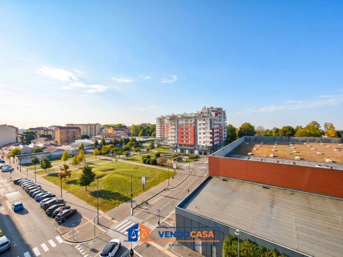 Appartamento trilocale in vendita in Via Carolina Invernizio, Lingotto, Torino