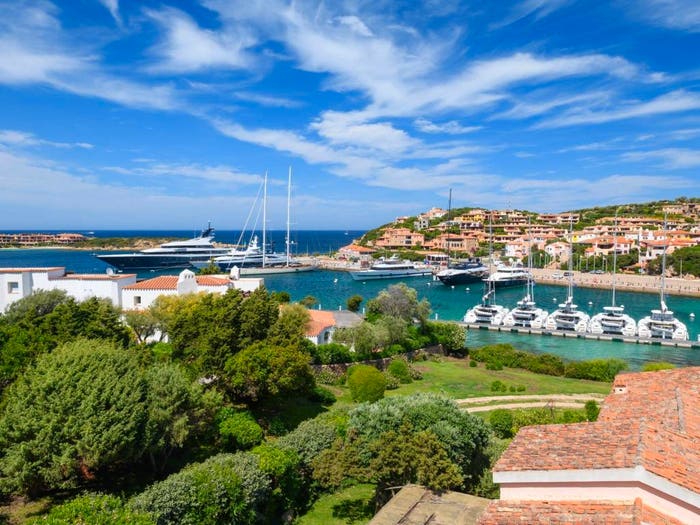 Appartamento quadrilocale in vendita in Via Cerbiatta, Porto Cervo, Arzachena