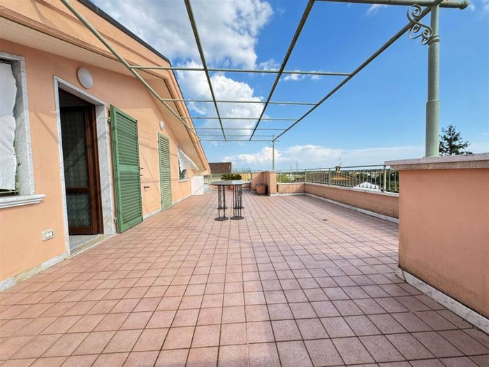Appartamento con 5 locali in vendita in Rinchiostra Quercioli, Massa