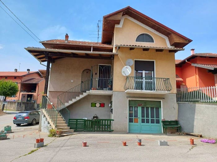 Casa quadrilocale in vendita in Cantone Bernardo, Castelletto Cervo
