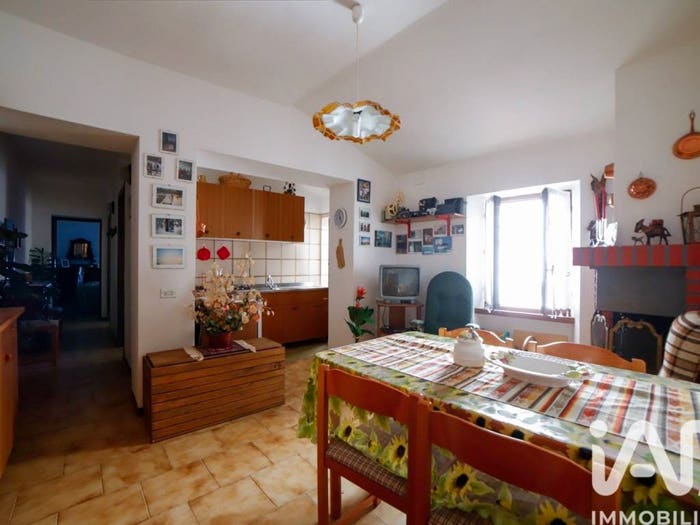 Appartamento trilocale in vendita in Via piazza del popolo, Centro, Cinigiano