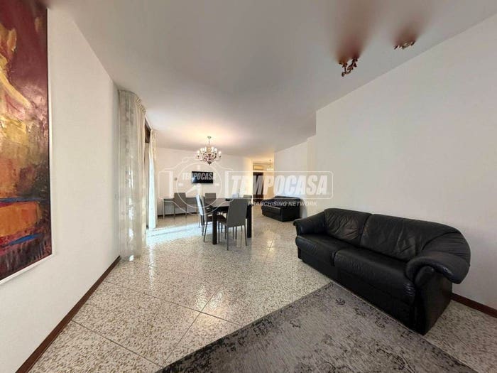 Appartamento quadrilocale in vendita in Via Don Lorenzo Milani, Centro, Abano Terme