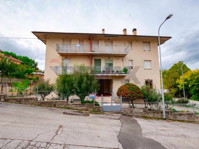 Appartamento quadrilocale in vendita in Centro, Cupramontana