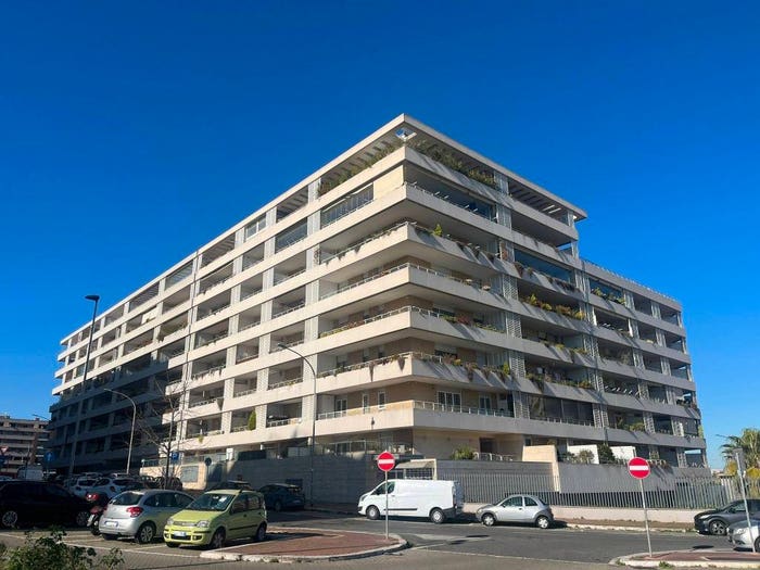 Appartamento trilocale in vendita in Viale Leonida Tonelli, Fonte Laurentina, Roma