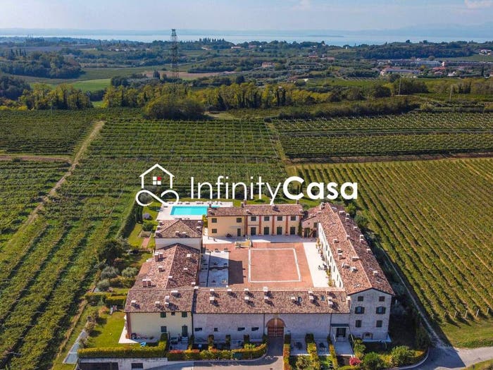 Appartamento con 5 locali in vendita in località Costiere, Pastrengo