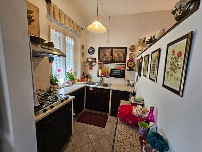 Appartamento trilocale in vendita in Titignano Visignano, Cascina