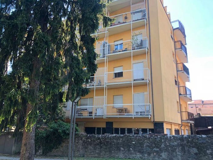 Appartamento trilocale in vendita in Via Agosto, Centro, Luino