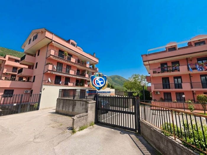 Appartamento con 5 locali in vendita in Via Di Vigna Brigida, Tuoro, Caserta