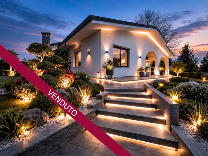 Casa con 5 locali in vendita in Via Alcide De Gasperi, Campofiorenzocalifornia, Casatenovo
