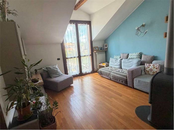 Appartamento trilocale in vendita in via Ugo Foscolo B, Cassano Magnago