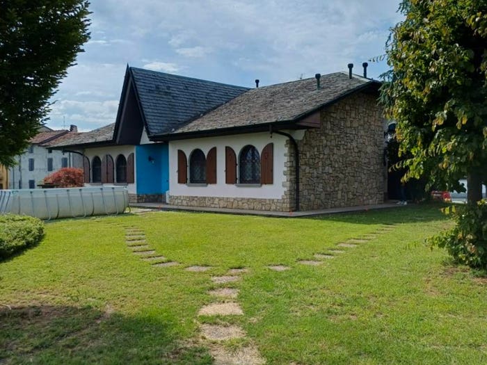 Casa quadrilocale in vendita in Via Roma, Centro, Mozzanica