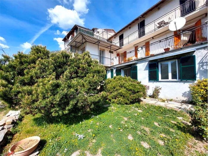 Appartamento con 5 locali in vendita in Via Buenos Aires, Rezzo