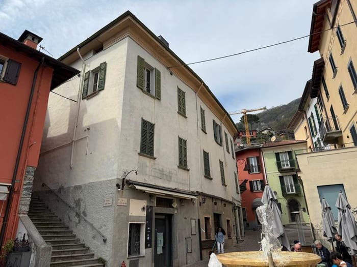 Casa con 6 locali in vendita in Piazza Roma, Centro, Argegno