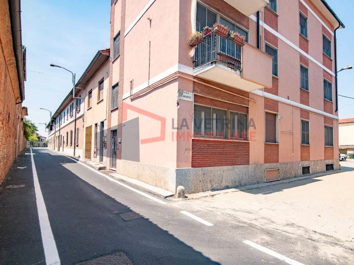 Appartamento bilocale in vendita in Via Guglielmo Marconi, Torre Del Mangano, Certosa di Pavia