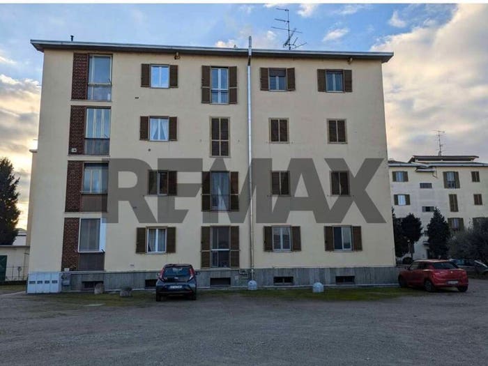 Appartamento quadrilocale in vendita in via dell'Anza, Centro Storico, Novara