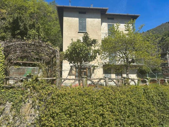 Appartamento quadrilocale in vendita in Via Armè, Cernobbio
